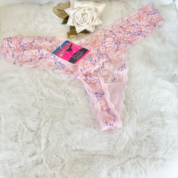 New with tags MAIDENFORM LUXURIOUS LACE THONG PANTY SZ XL PINK w/ PURPLE SASSY🩷 - Picture 1 of 4